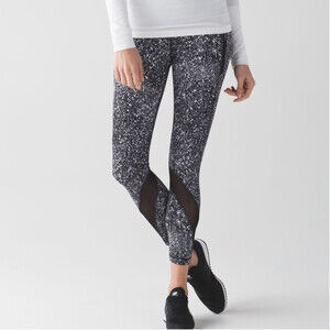 EXCELLENT Condition Lululemon Inspire Tight II | Splatter White Black |Patterned